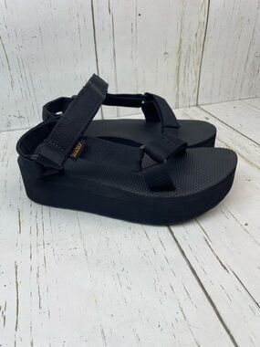 Teva Women’s Flatform Universal Vegan Sandals
